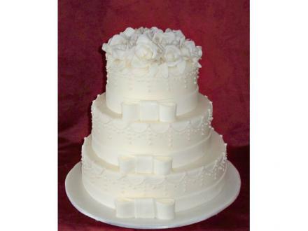 Amazing wedding cakes by Elisabeth