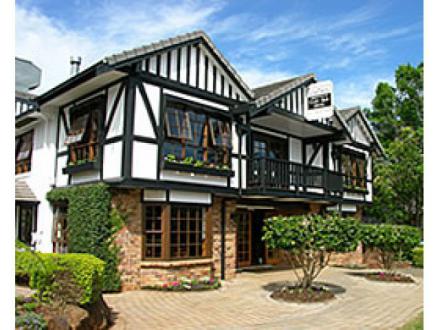 Montville Cafe Bar Grill
