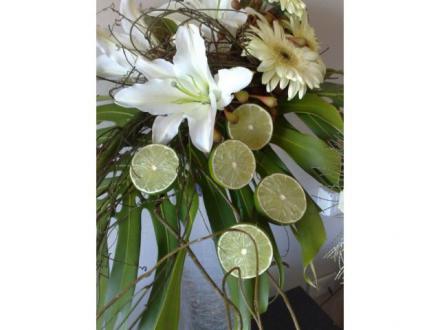 Petals in Paradise Flowers & Gifts