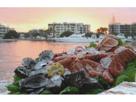 Seafood Cruise Mooloolaba - Floating Restaurant and Venue