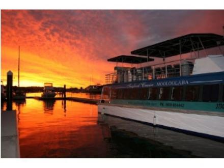 Seafood Cruise Mooloolaba - Floating Restaurant and Venue